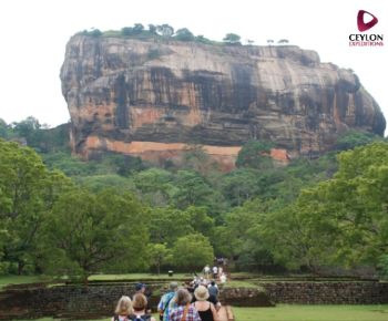 sigiriya-rock-fortress-Ceylon-expeditions-travels-sri-lanka