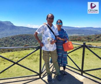 couple-at-tea-factory-near-nuwara-eliya-ceylon-expeditions